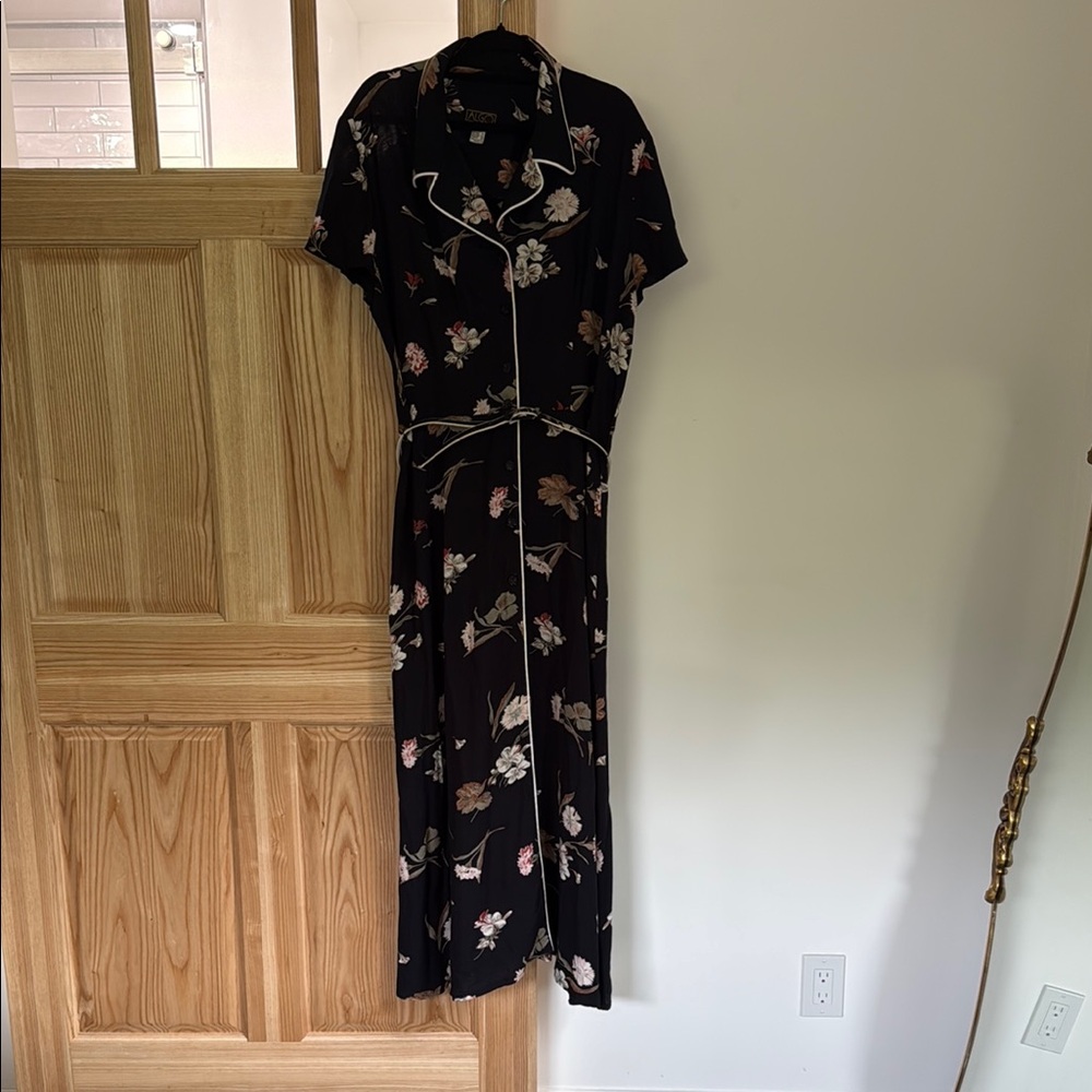Casual Black and White Vintage Maxi Sundress with Notched Collar